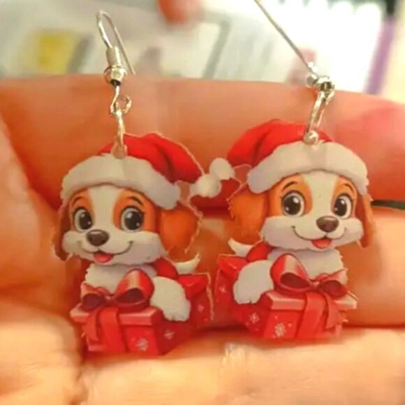Hand Crafted Festive dangle earrings - Picture 5 of 6